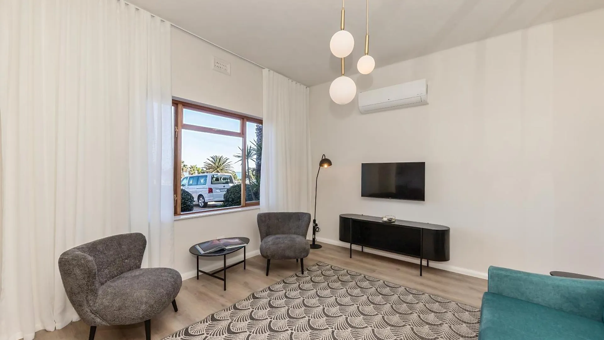 Camps Bay Family Apartments Cape Town